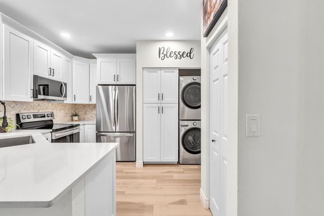 4709 SW 13th Court, Deerfield Beach, FL 33442