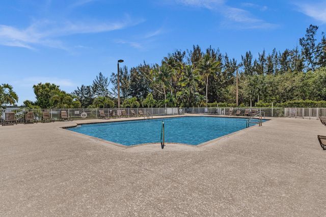 4709 SW 13th Court, Deerfield Beach, FL 33442