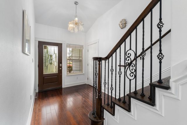 1800 Northwood RD, Austin, TX 78703