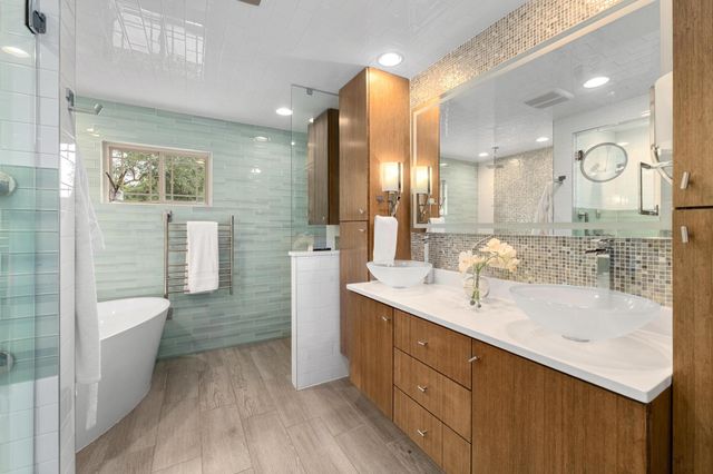 1800 Northwood RD, Austin, TX 78703