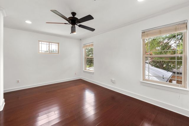 1800 Northwood RD, Austin, TX 78703