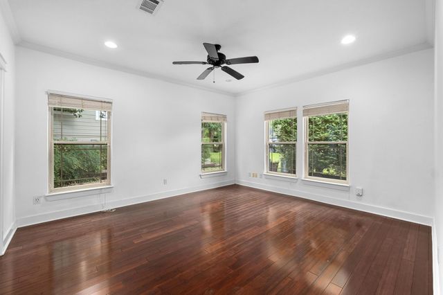 1800 Northwood RD, Austin, TX 78703