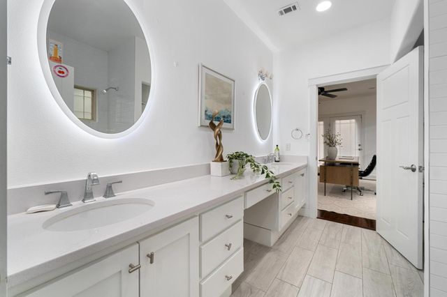 1800 Northwood RD, Austin, TX 78703