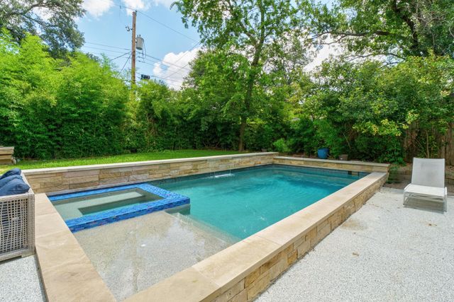 1800 Northwood RD, Austin, TX 78703