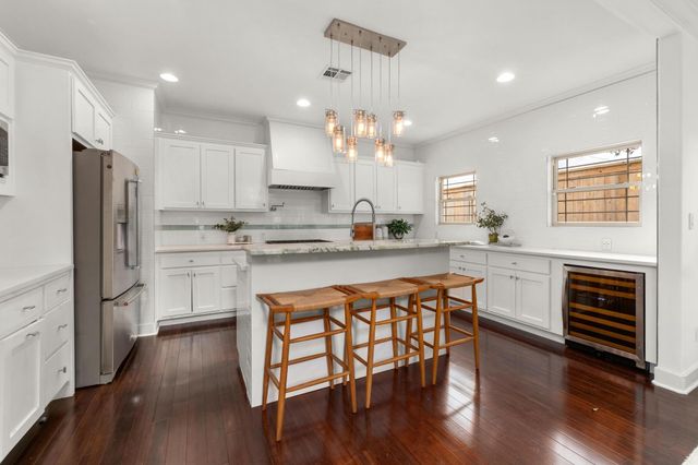 1800 Northwood RD, Austin, TX 78703