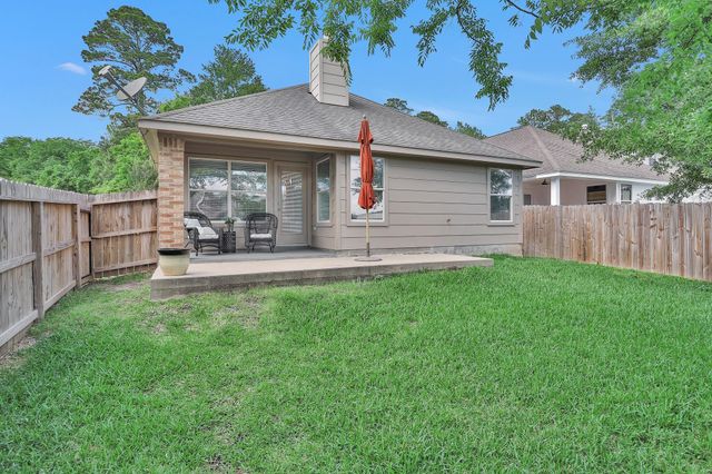 106 Snug Harbor Drive, Conroe, TX 77356
