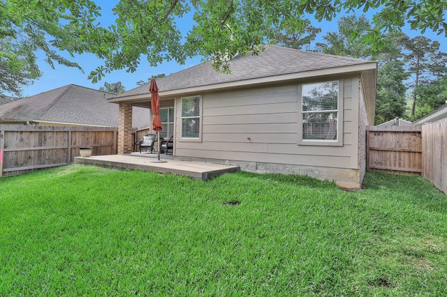 106 Snug Harbor Drive, Conroe, TX 77356