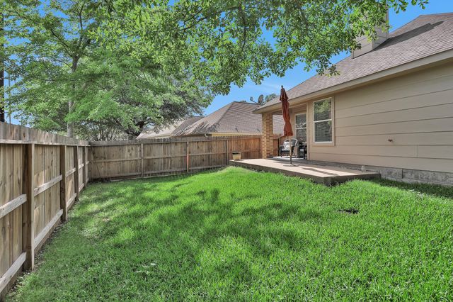 106 Snug Harbor Drive, Conroe, TX 77356