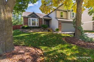 300 Churchill Lane, Aurora, IL 60504