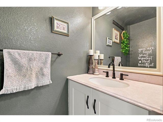 418 Expedition Lane, Johnstown, CO 80534