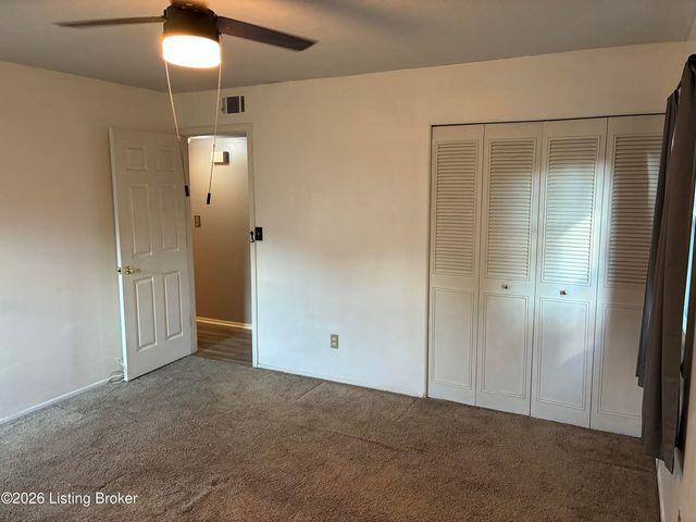 9801 Tucson Ct, Louisville, KY 40223
