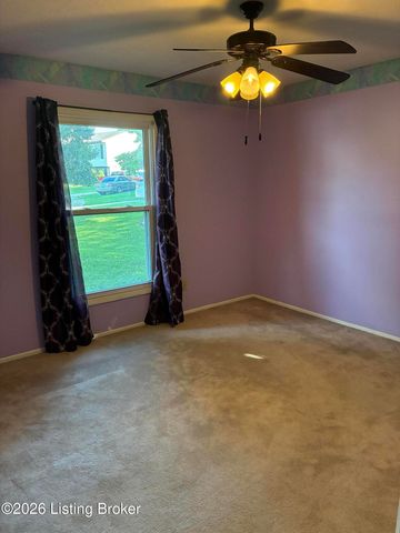 9801 Tucson Ct, Louisville, KY 40223