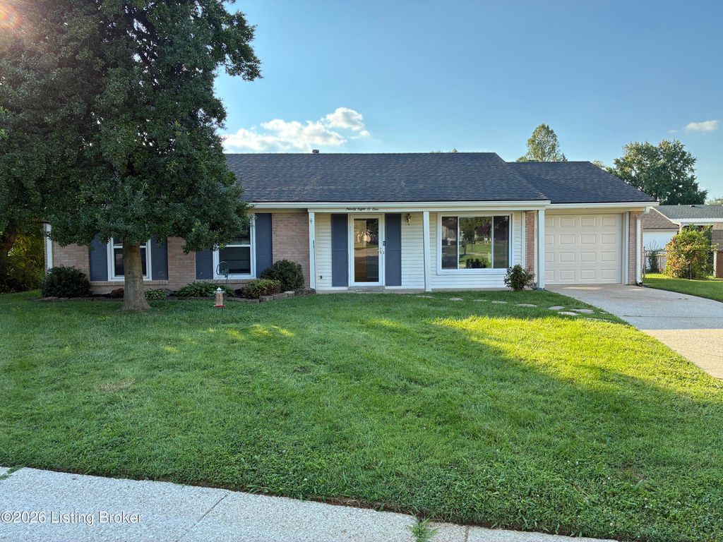9801 Tucson Ct, Louisville, KY 40223