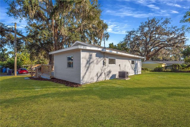 5226 LIME AVENUE, Seffner, FL 33584