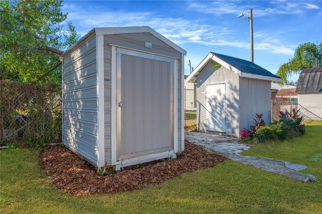 5226 LIME AVENUE, Seffner, FL 33584