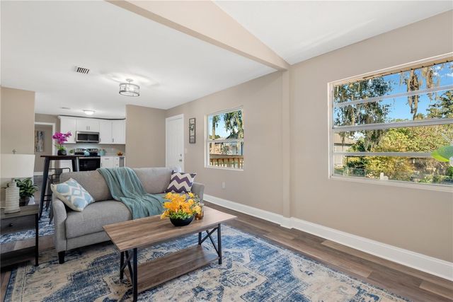 5226 LIME AVENUE, Seffner, FL 33584