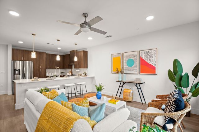2213 Poquito ST 306, Austin, TX 78722