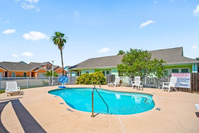 1117 S 9th St 804, Port Aransas, TX 78373