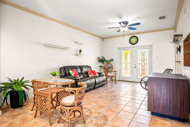 1117 S 9th St 804, Port Aransas, TX 78373