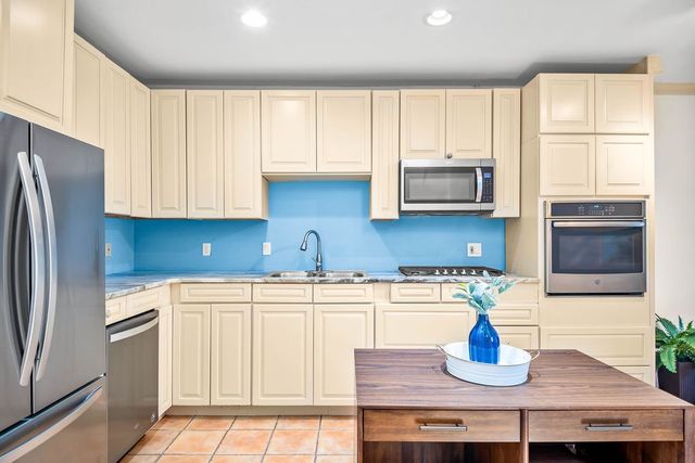 1117 S 9th St 804, Port Aransas, TX 78373