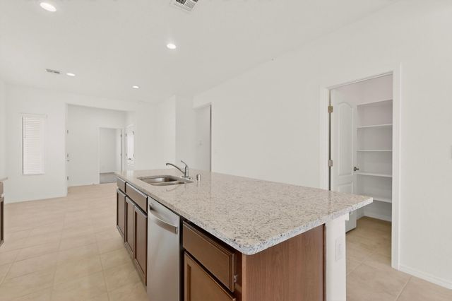 308 Prism Avenue SW, Rio Rancho, NM 87124