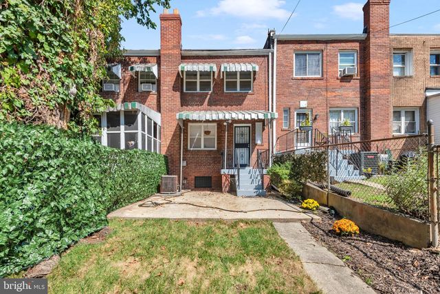 1527 MONTANA AVE NE, Washington, DC 20018