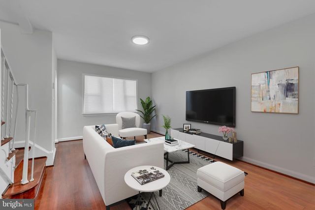 1527 MONTANA AVE NE, Washington, DC 20018