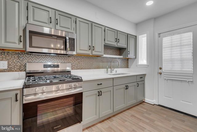 1527 MONTANA AVE NE, Washington, DC 20018