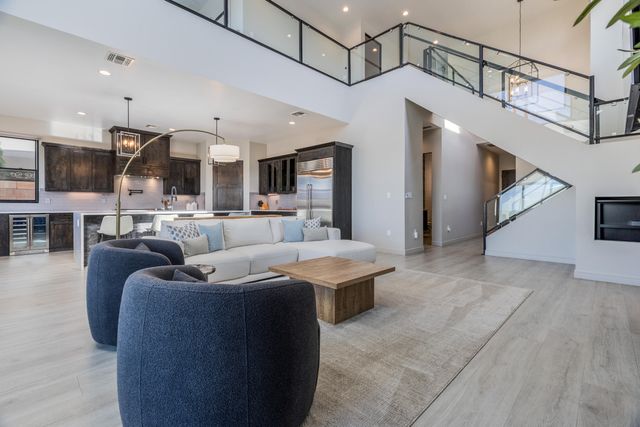 8805 Silver Oak Lane NE, Albuquerque, NM 87113