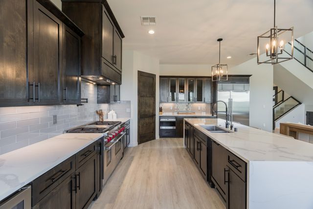 8805 Silver Oak Lane NE, Albuquerque, NM 87113