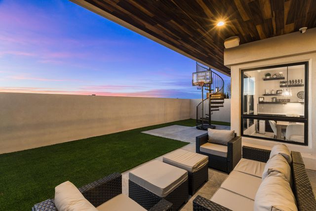 8805 Silver Oak Lane NE, Albuquerque, NM 87113