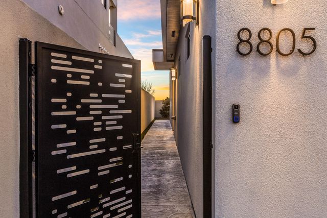 8805 Silver Oak Lane NE, Albuquerque, NM 87113