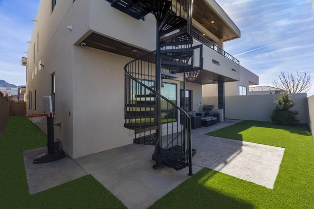 8805 Silver Oak Lane NE, Albuquerque, NM 87113