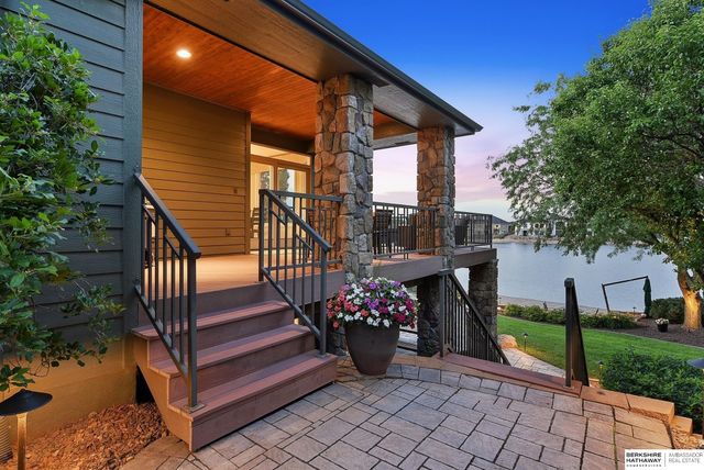 127 N 248th Circle, Waterloo, NE 68069