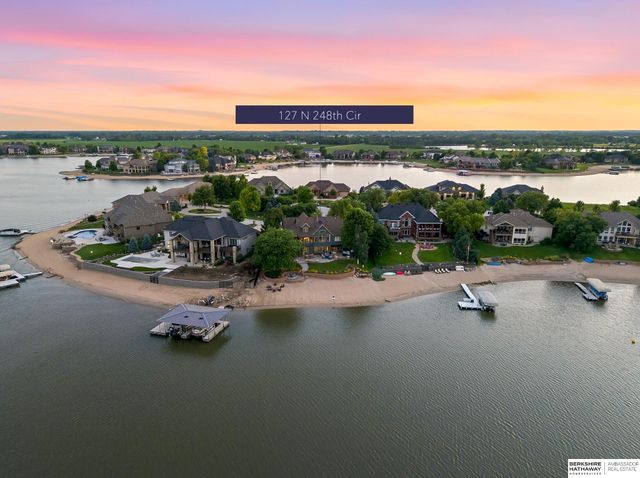 127 N 248th Circle, Waterloo, NE 68069