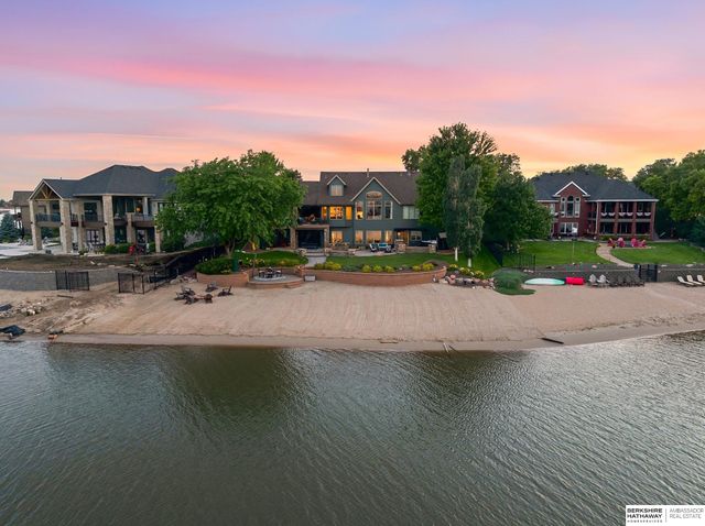 127 N 248th Circle, Waterloo, NE 68069