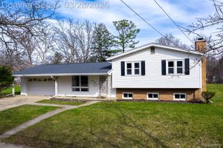 132 E Euclid Avenue, Jackson, MI 49203