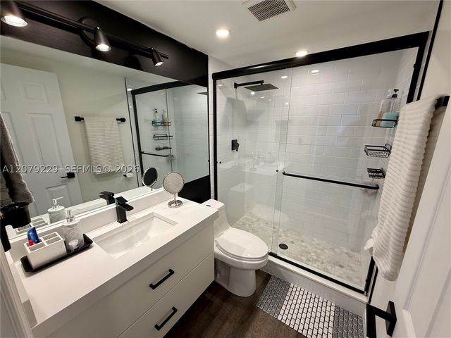 5951 Wellesley Park Dr 605, Boca Raton, FL 33433