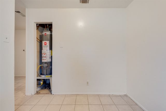 506 N Elm Street A, Arlington, TX 76011