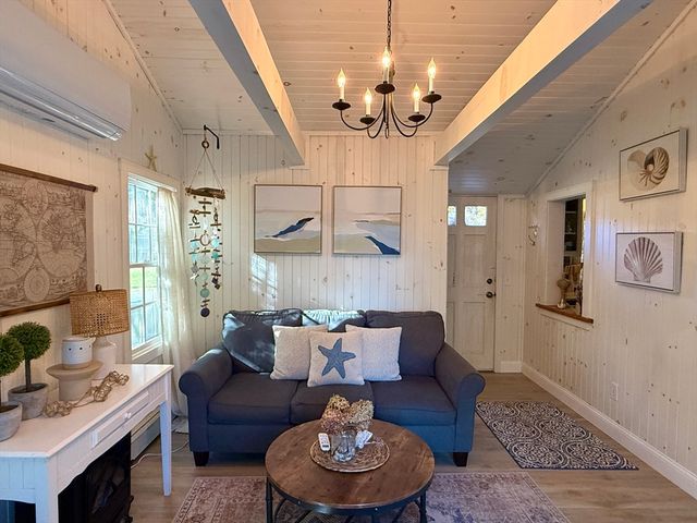 28 Swan Lake Rd, Yarmouth, MA 02673