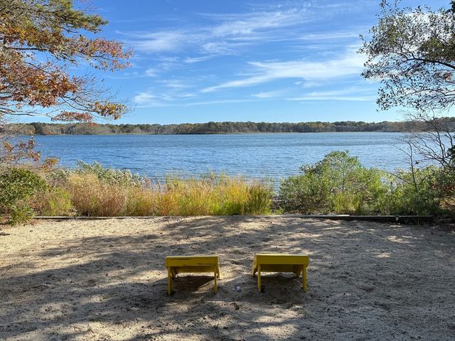 28 Swan Lake Rd, Yarmouth, MA 02673