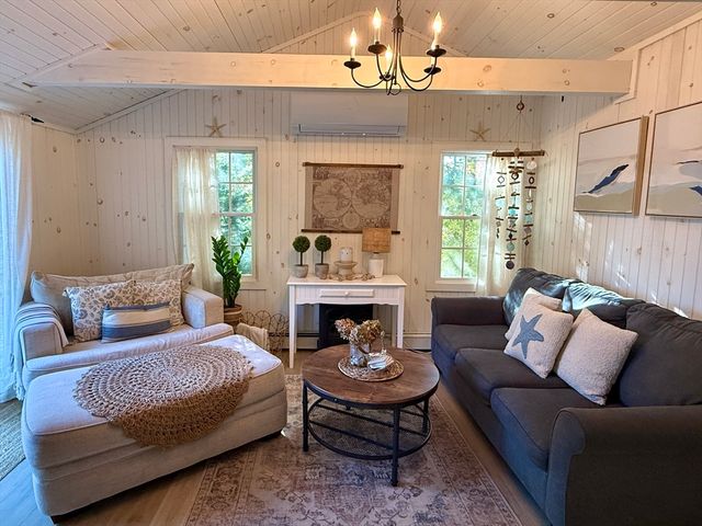 28 Swan Lake Rd, Yarmouth, MA 02673