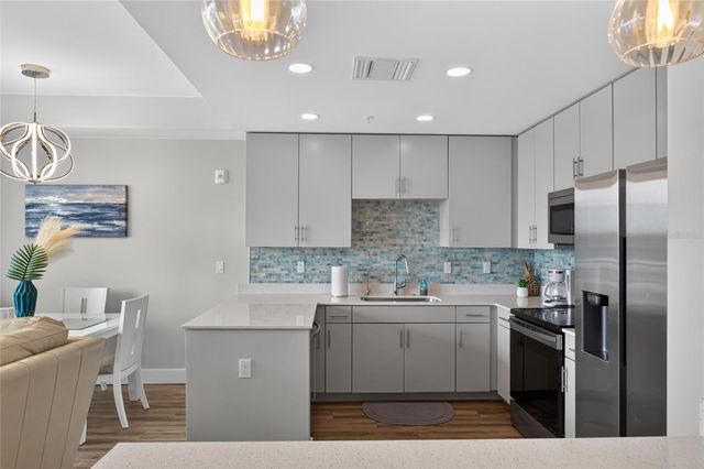 1709 N TAMIAMI TRAIL 505, Sarasota, FL 34234