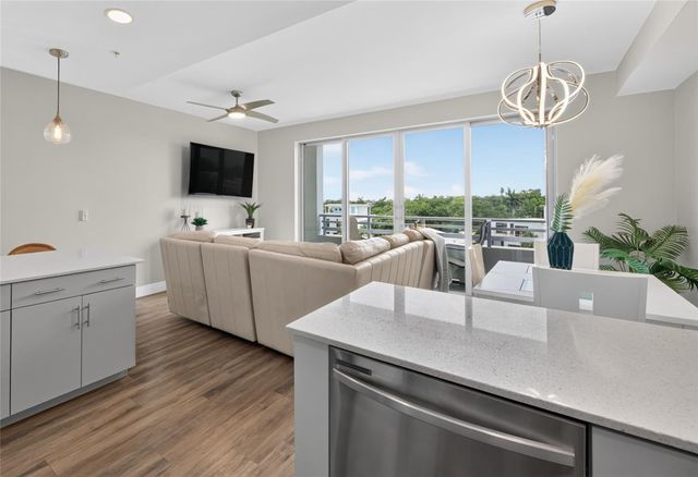1709 N TAMIAMI TRAIL 505, Sarasota, FL 34234