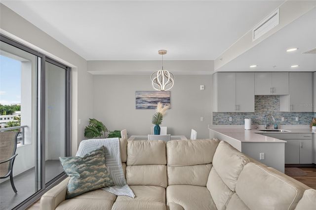 1709 N TAMIAMI TRAIL 505, Sarasota, FL 34234