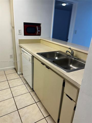 6955 NW 186th St F407, Hialeah, FL 33015