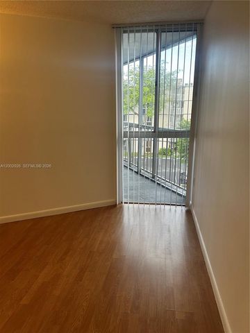 6955 NW 186th St F407, Hialeah, FL 33015