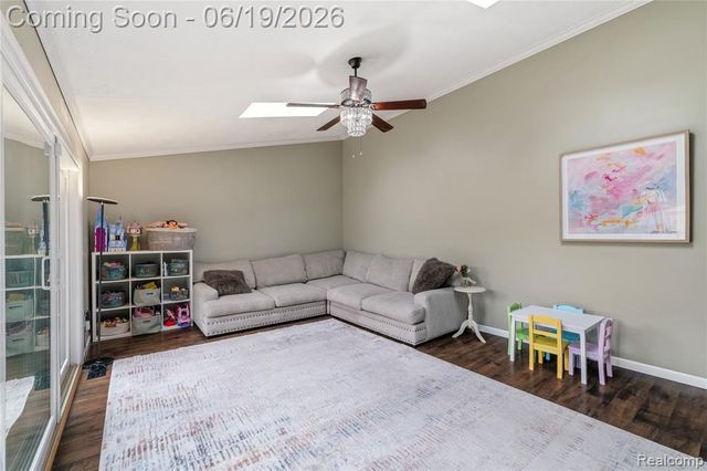 45209 Saltz Road, Canton, MI 48187