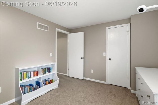45209 Saltz Road, Canton, MI 48187