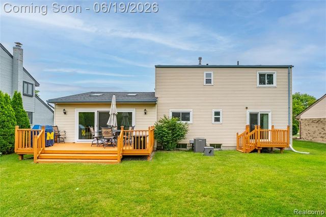 45209 Saltz Road, Canton, MI 48187